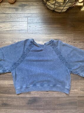 Aerie Blue Mineral Wash Oversized Cropped Sweatshirt Size Small